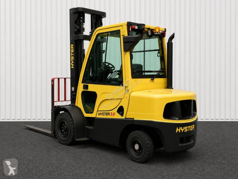 رافعة شوكية Hyster