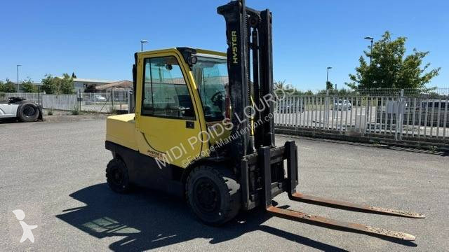 رافعة شوكية Hyster