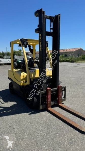 رافعة شوكية Hyster