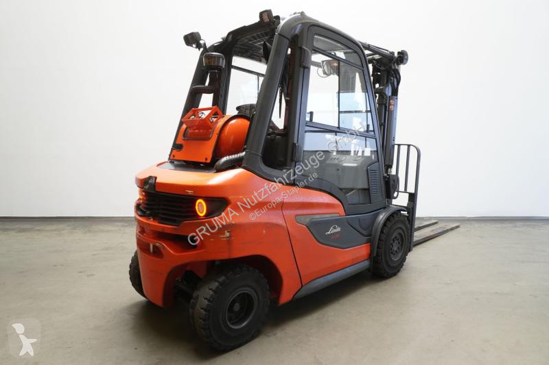 رافعة شوكية Linde 1202