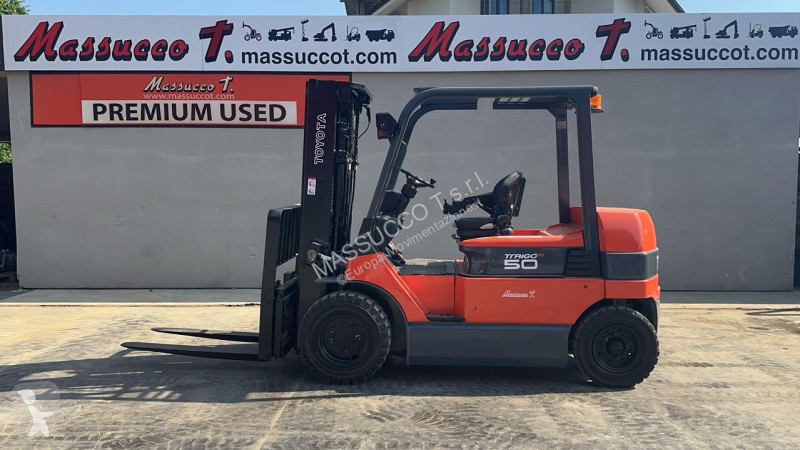 رافعة شوكية Toyota 50