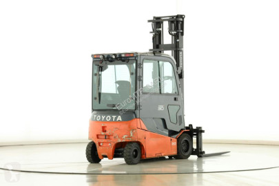 Електрокар Toyota