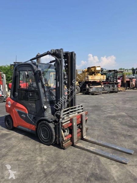رافعة شوكية Linde H35D-01
