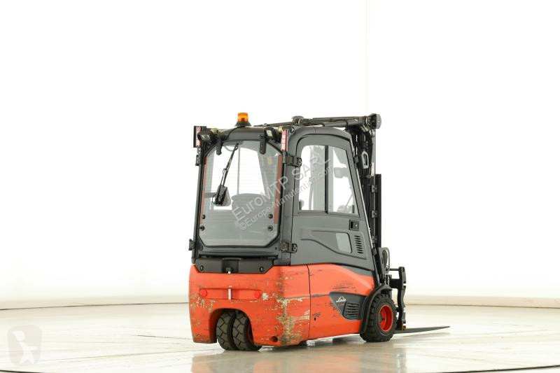 Vysokozdvižný vozík Linde  E-18-02