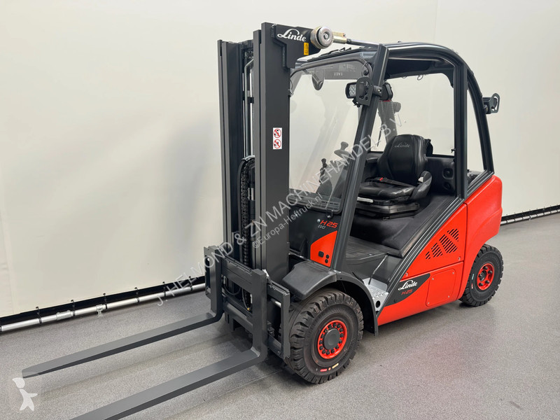 رافعة شوكية Linde 392 H 25 D-02