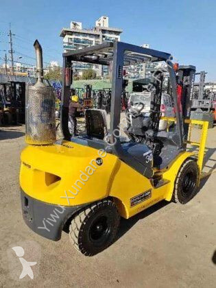 Teleskopický manipulátor Komatsu 30