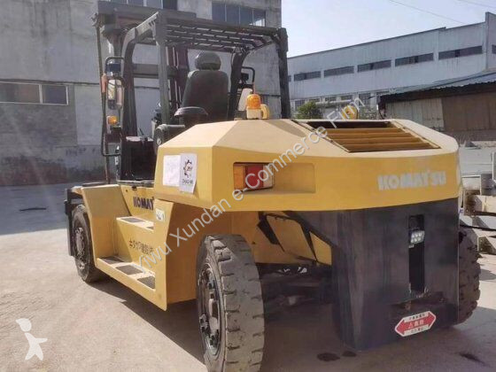 رافعة شوكية ثقيلة Komatsu