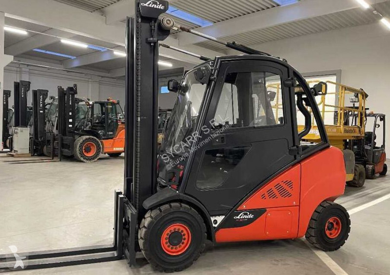 رافعة شوكية Linde H30