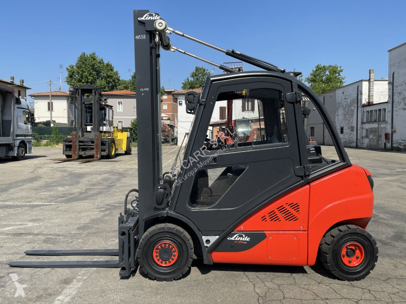 رافعة شوكية Linde H25
