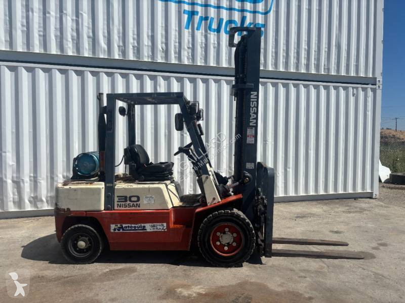 Vysokozdvižný vozík Nissan UGJ02 A 30 U