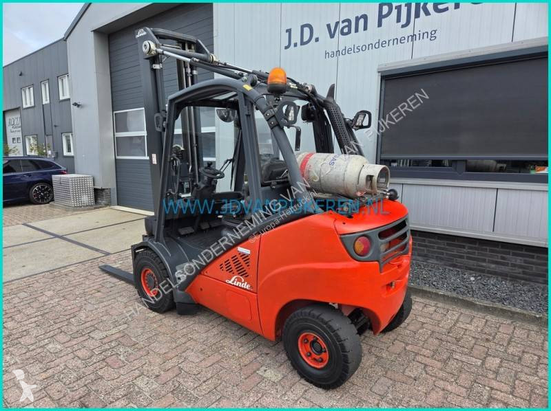 Heftruck Linde H30T-01 2012...
