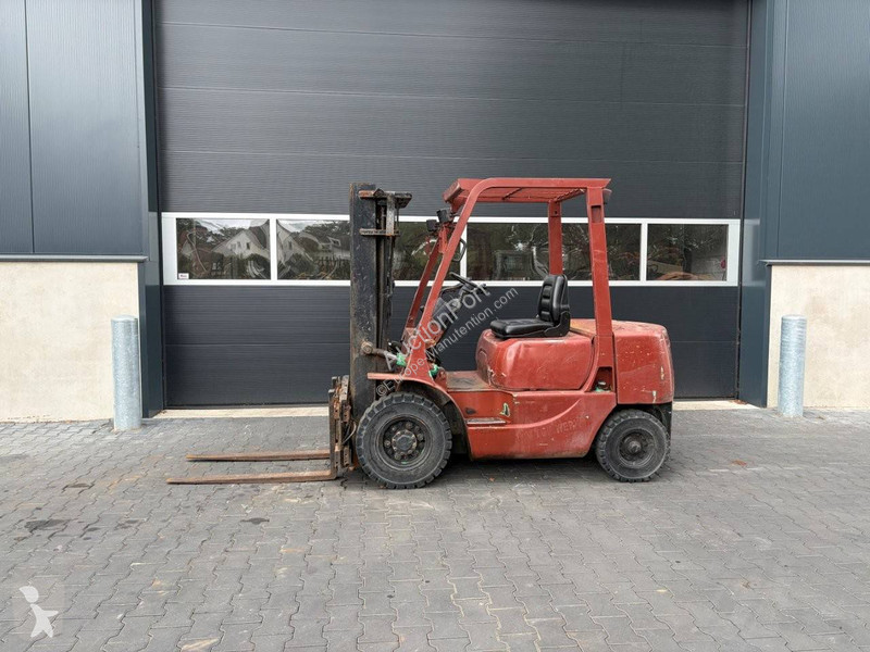 Vysokozdvižný vozík Mitsubishi FD25