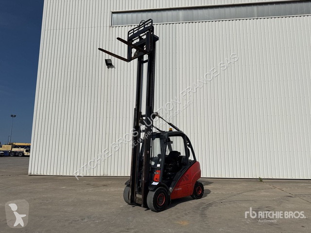 رافعة شوكية Fenwick D-01