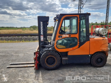 Кар Doosan