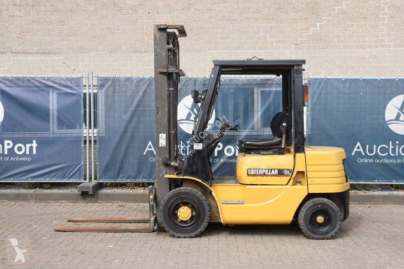 Stivuitor Caterpillar DP25