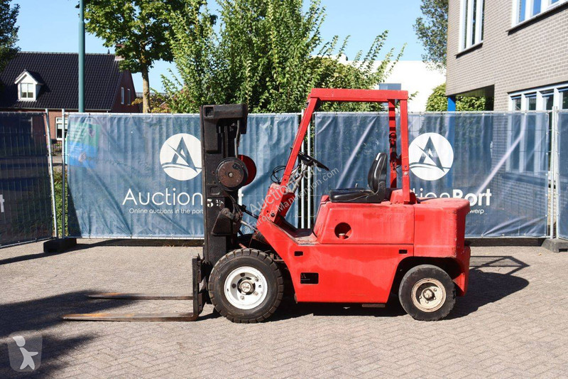 Chariot élévateur Clark C 600 - Y 50 PD
