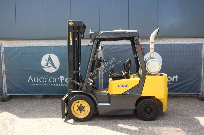Chariot élévateur Doosan D33S-3