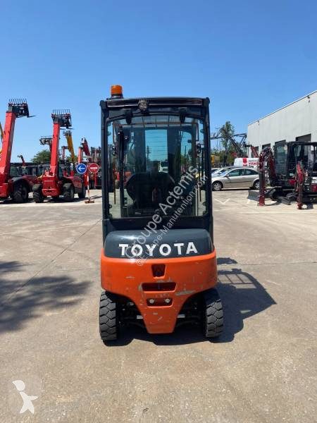 Chariot élévateur Toyota 8FBM20T