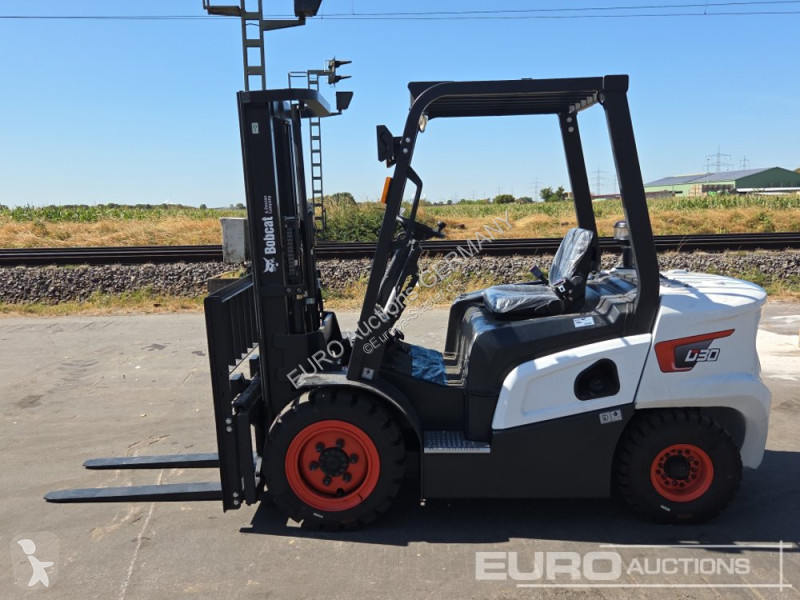 Chariot élévateur Bobcat D30NXE