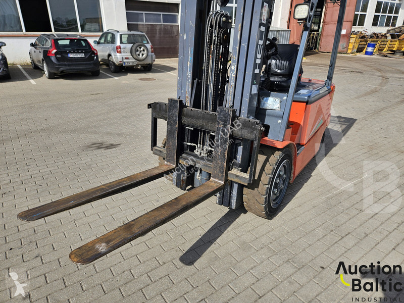 Carretilla elevadora Heli CDP35