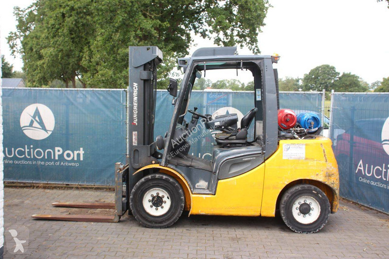 Chariot élévateur Jungheinrich 550s