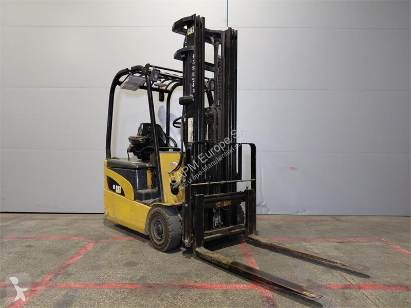 Chariot élévateur Caterpillar EP16NT