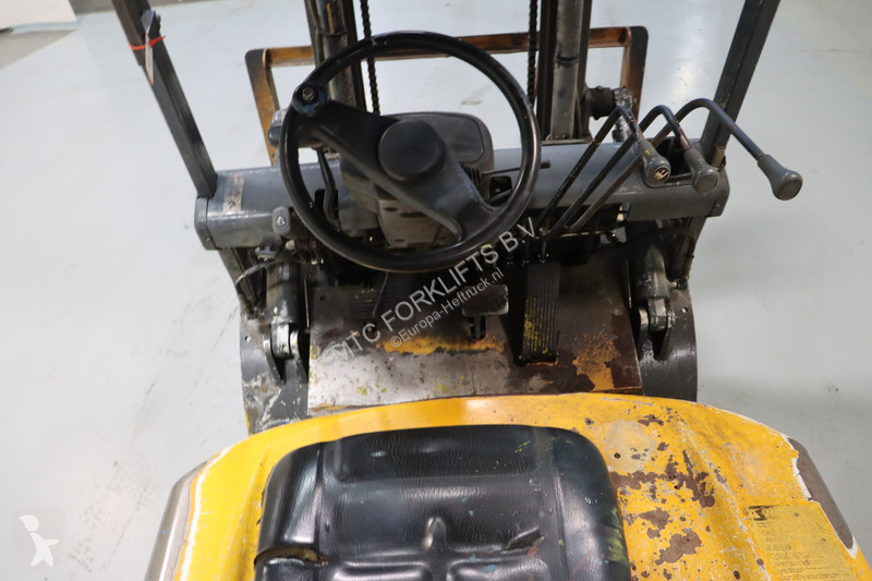 Carretilla elevadora TCM FHD15Z7