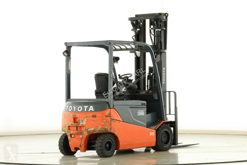 Chariot élévateur Toyota  8-FBMT-35