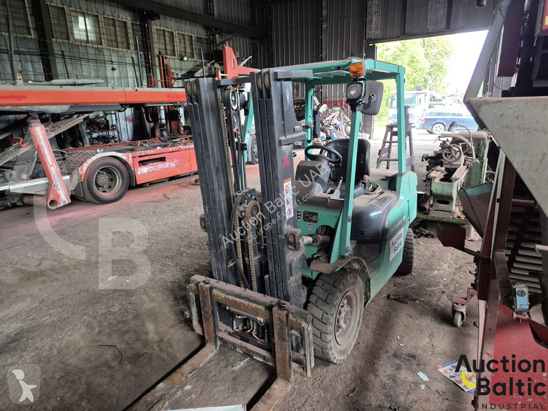 Empilhador elevador Mitsubishi YDM-KF18D