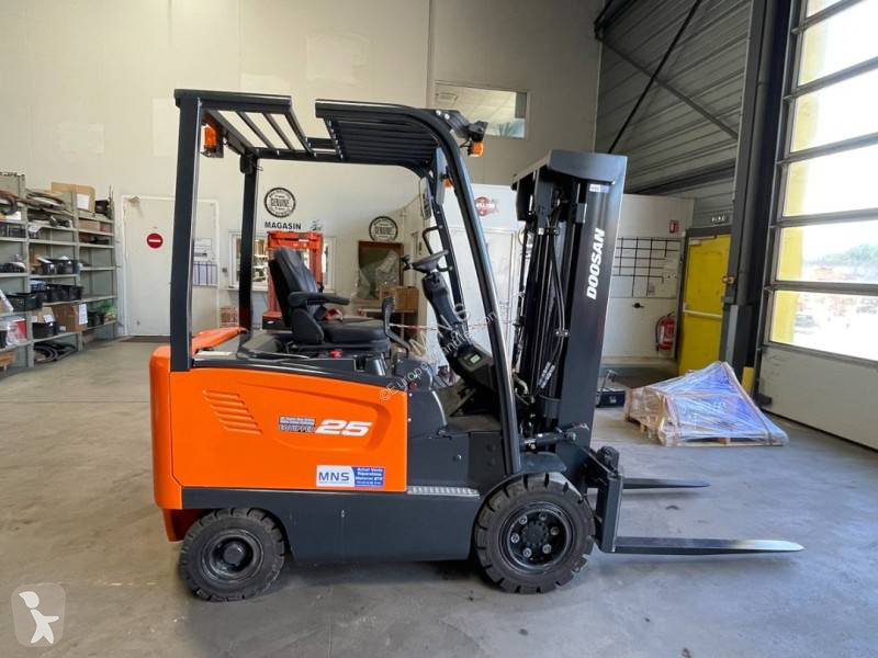 Chariot élévateur Doosan B 25 S - 7