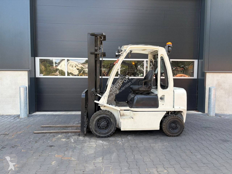 Unicarriers Y1D2A25Q Forklift