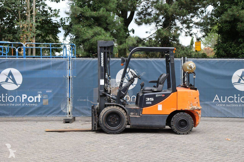 Doosan G35C-5 Forklift