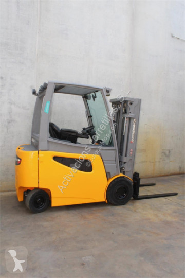 Jungheinrich electric forklift