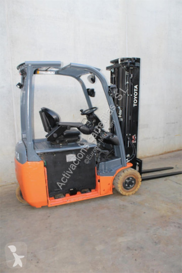 Toyota electric forklift