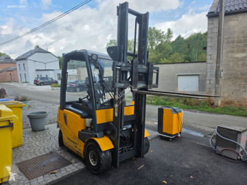Jungheinrich Forklift