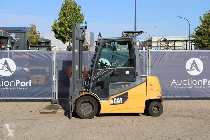 Carretilla elevadora Caterpillar EP40-2