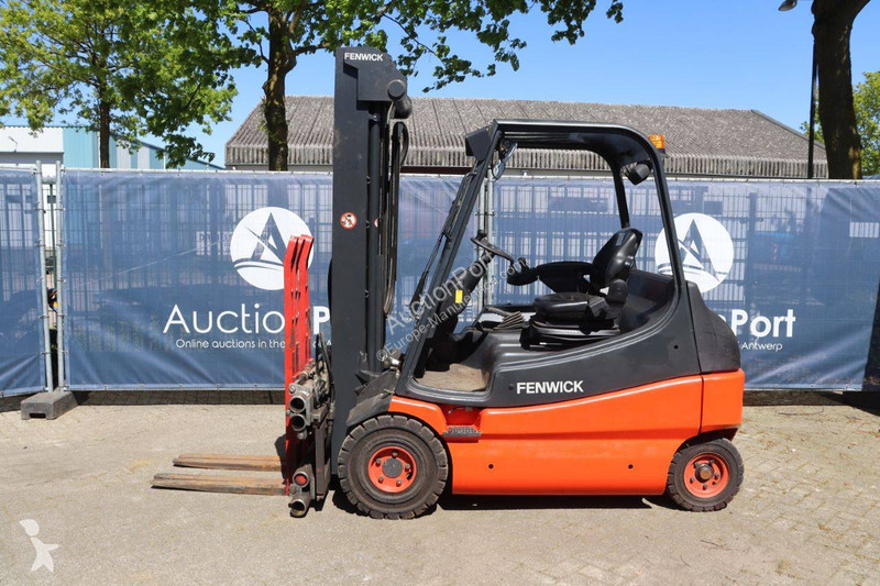 Carretilla elevadora Linde E25-02