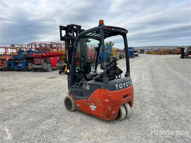Carretilla elevadora Toyota 8FBET15 1500 kg...