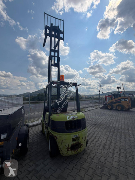 Clark CO25D Forklift