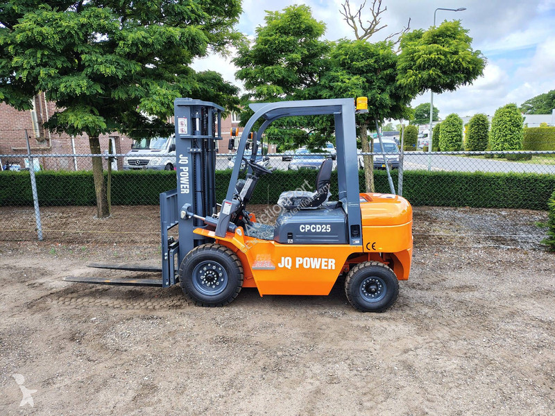 Chariot élévateur  CPCD25