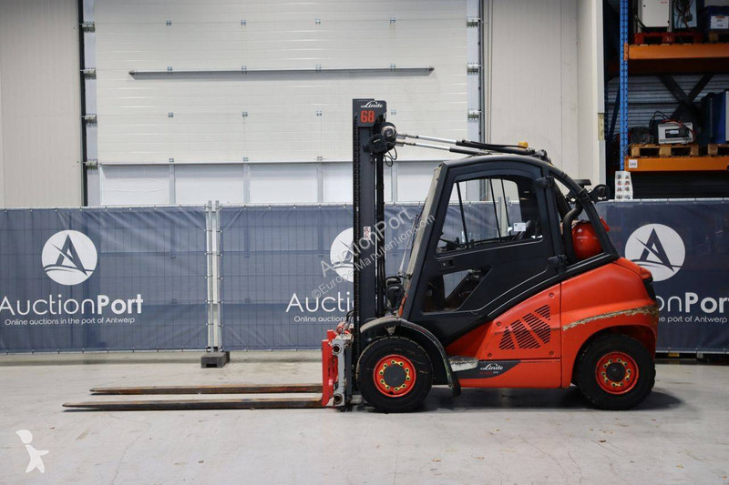 Chariot élévateur Linde T-02