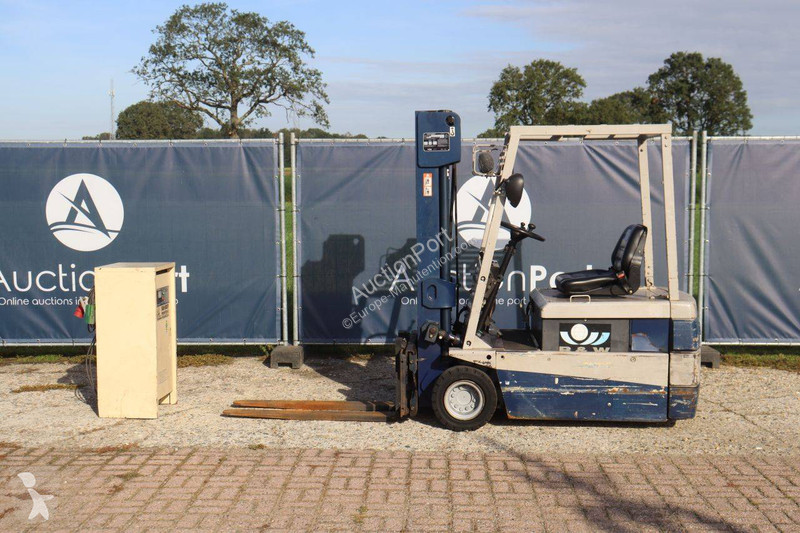 Wózek podnośnikowy Komatsu M-2