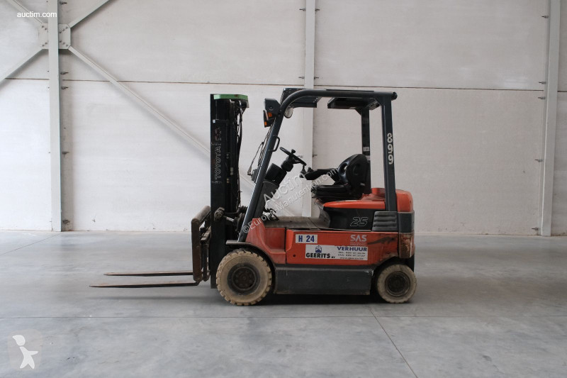 رافعة شوكية Toyota 7fbmf25