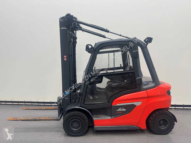 رافعة شوكية Linde H 25 D-01
