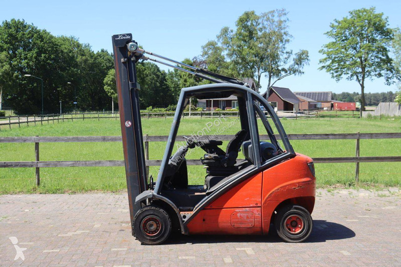 رافعة شوكية Linde M25T