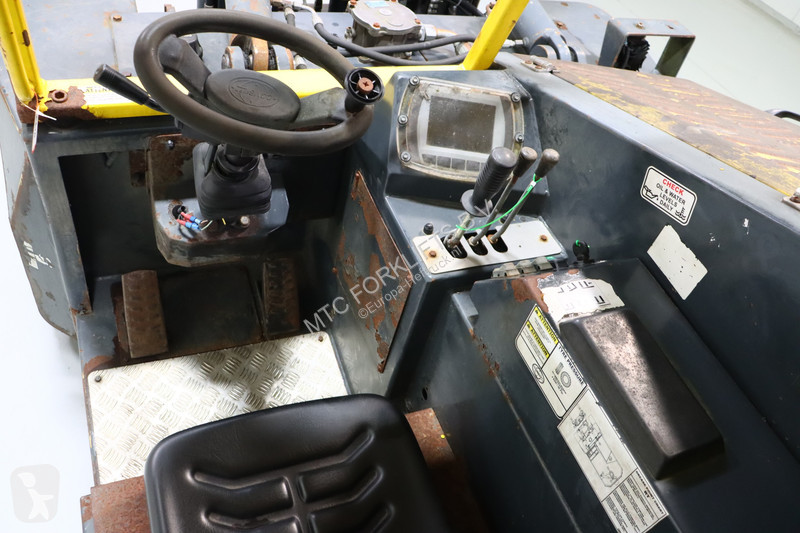 Chariot élévateur Combilift COMBI-RT