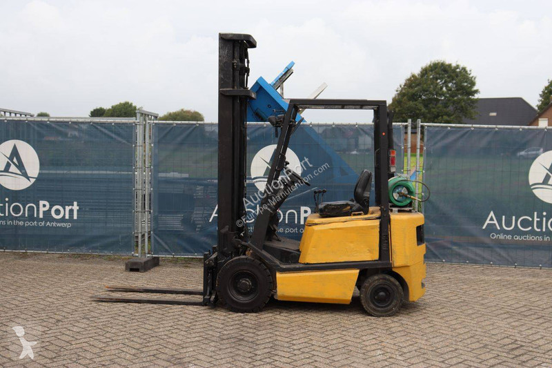 Chariot élévateur Yale GLP16AFV2775