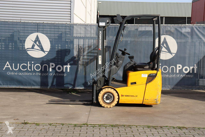 Chariot élévateur Jungheinrich 110k