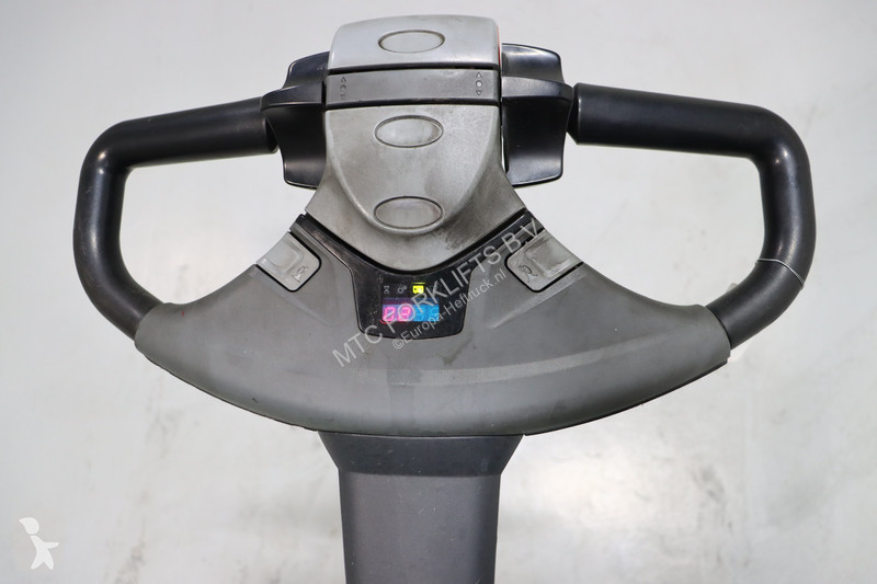 Chariot élévateur Cesab S212L