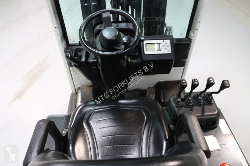Chariot élévateur Nissan AG1N1L15Q